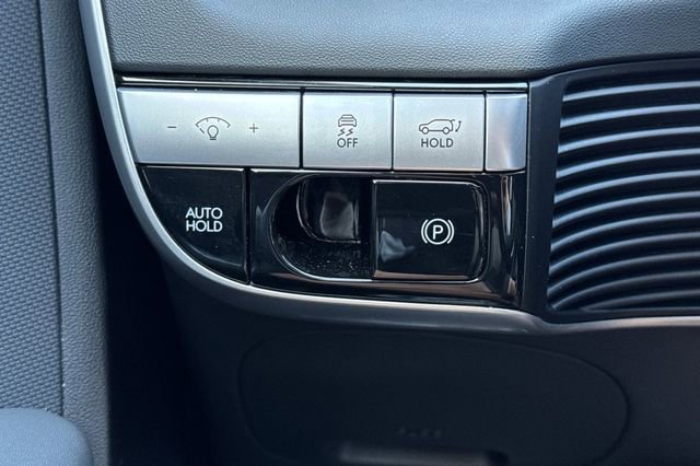 Used 2024 Hyundai Ioniq 5 SEL RWD image 32