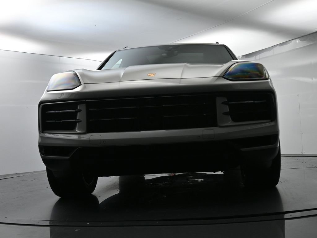 Used 2025 Porsche Cayenne S image 58