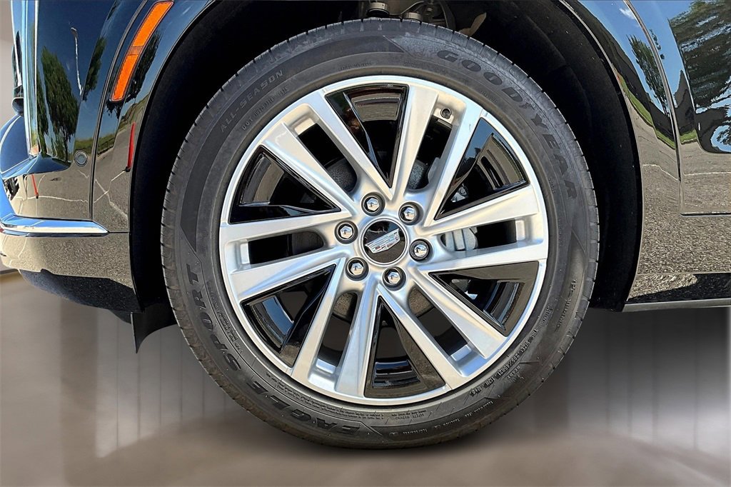 New 2026 Cadillac Vistiq Luxury image 12