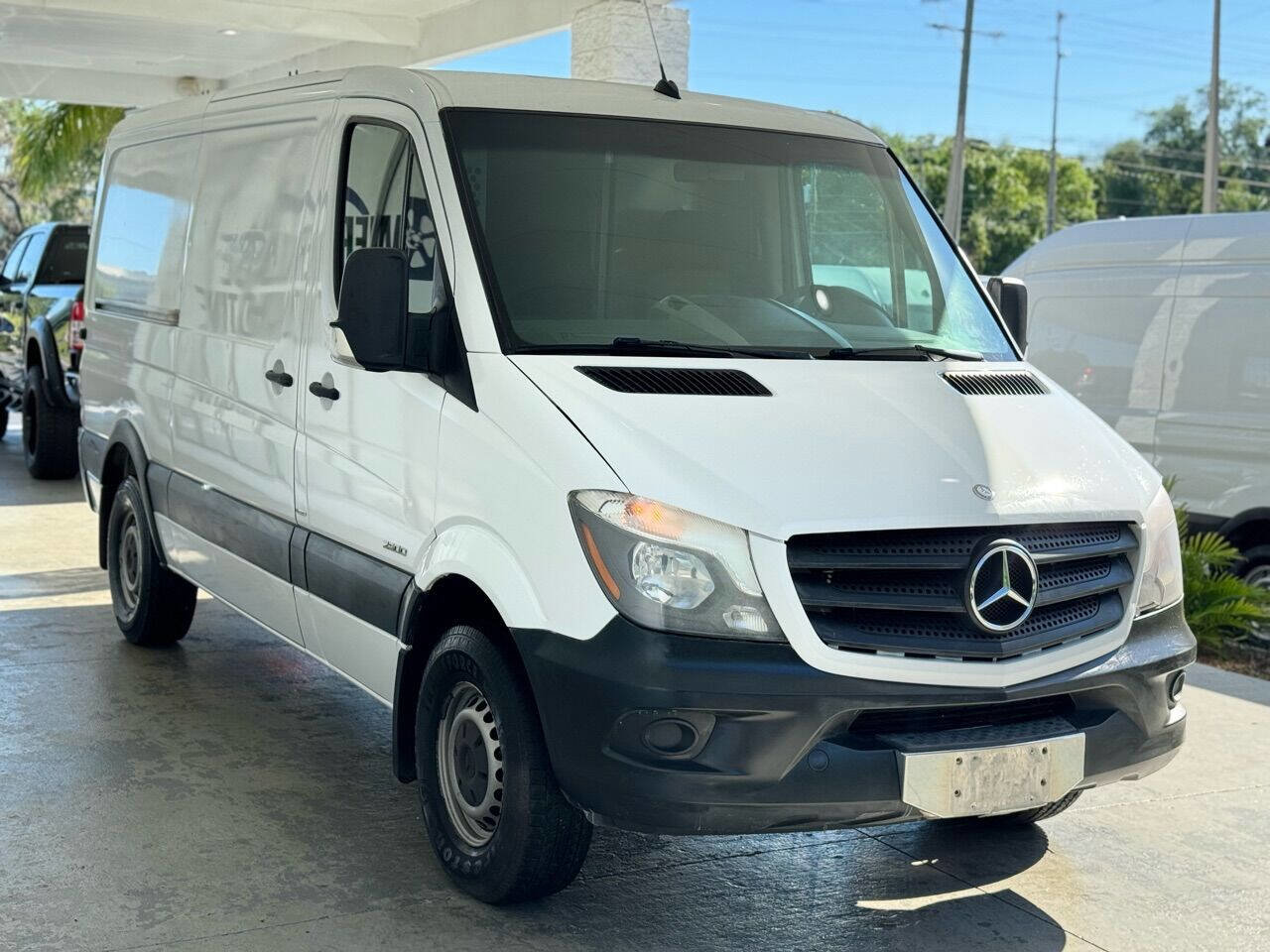 Used 2014 Mercedes-Benz Sprinter 2500 image 6
