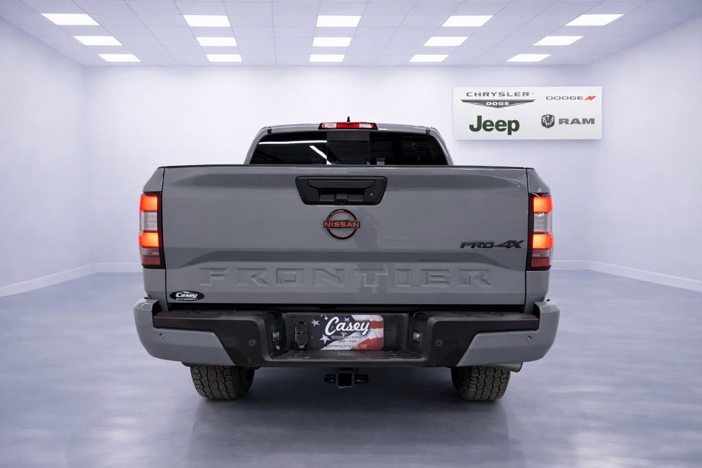 Used 2024 Nissan Frontier PRO-4X w/ Pro Convenience Package image 9