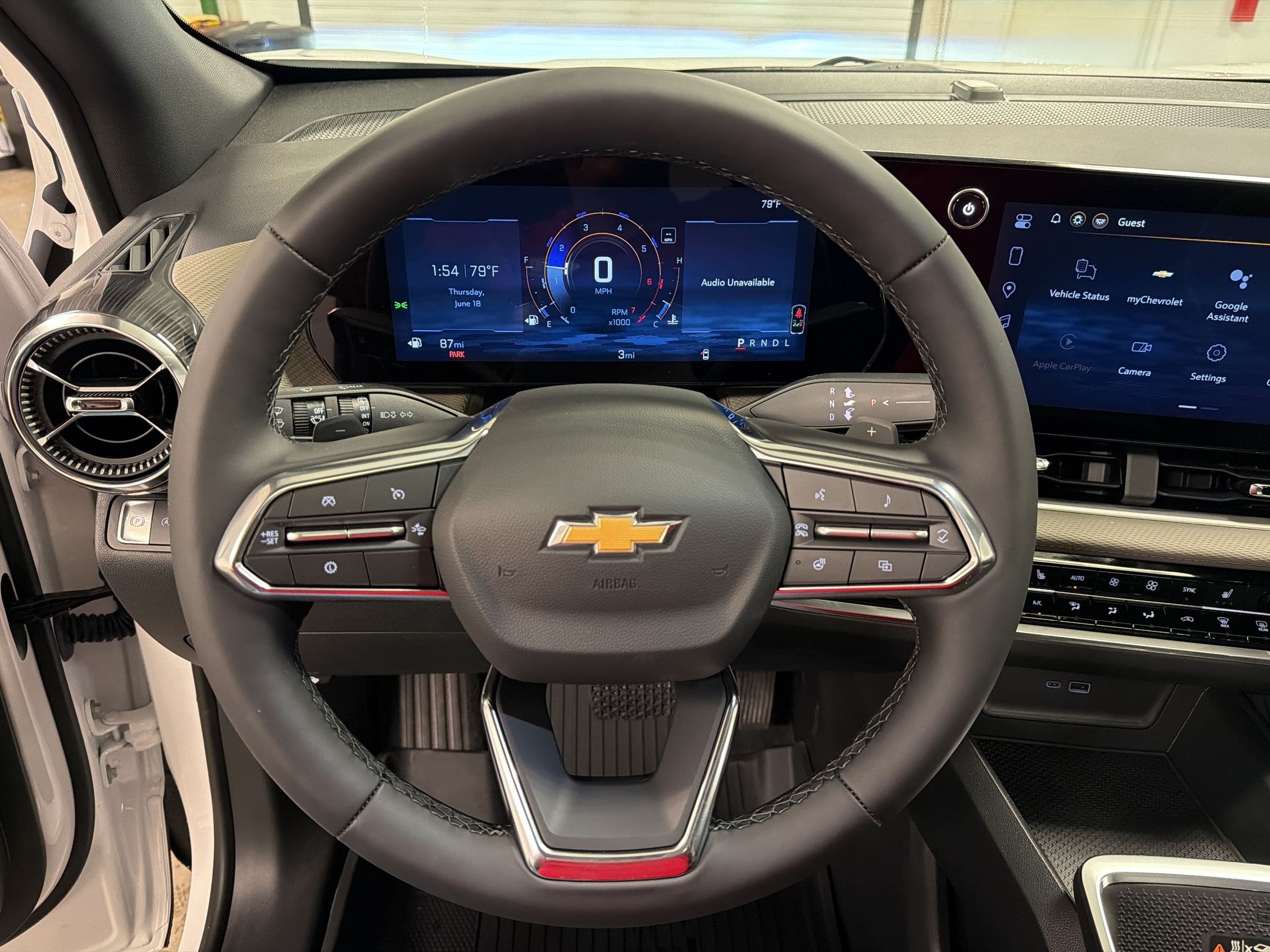 New 2026 Chevrolet Equinox LT w/ Convenience Package II FWD image 17