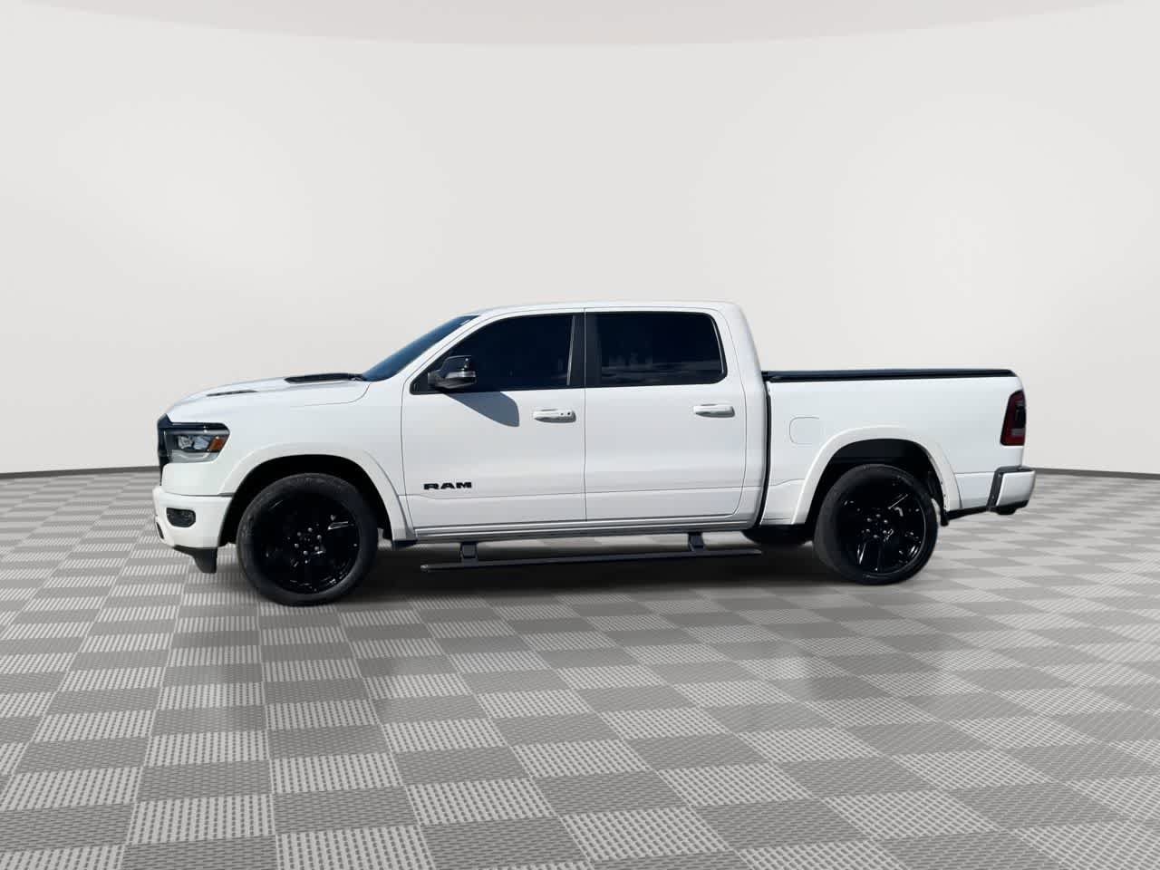 Used 2021 RAM 1500 Laramie AWD/4WD image 5