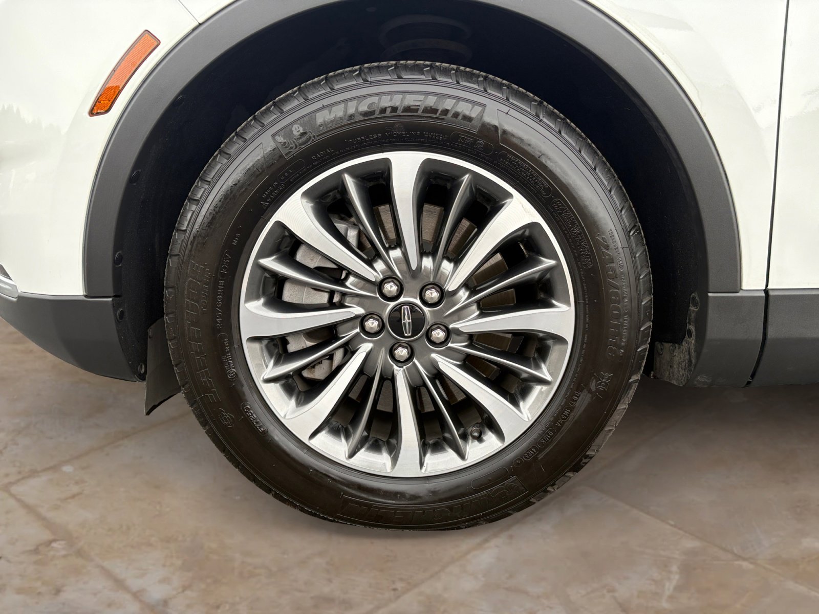 Used 2023 Lincoln Nautilus AWD w/ Premium Package image 25