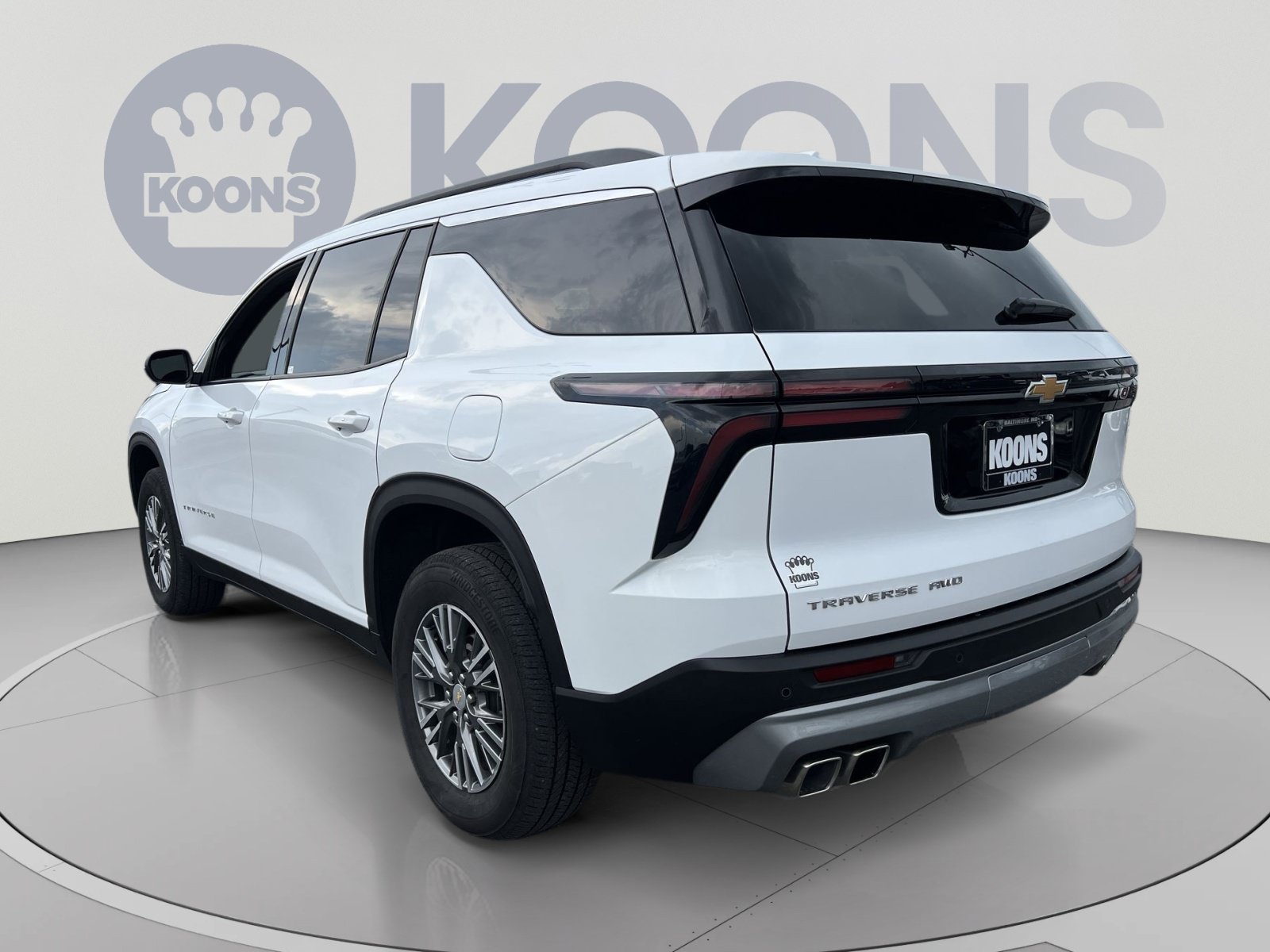Used 2025 Chevrolet Traverse LT AWD/4WD image 4