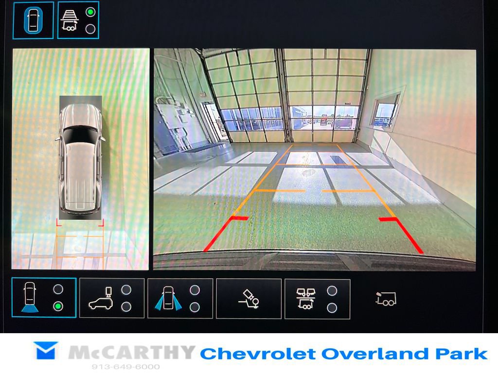 Used 2025 GMC Yukon AT4 w/ AT4 Premium Plus Package AWD/4WD image 23