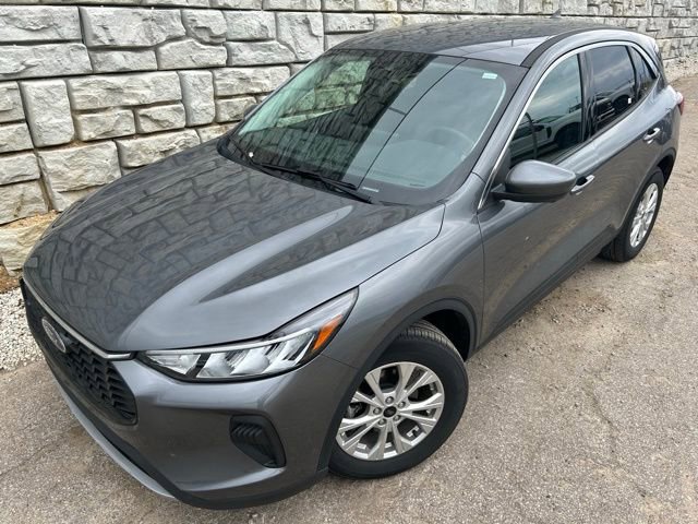 Certified 2023 Ford Escape Active w/ Tech Pack #2 image 1