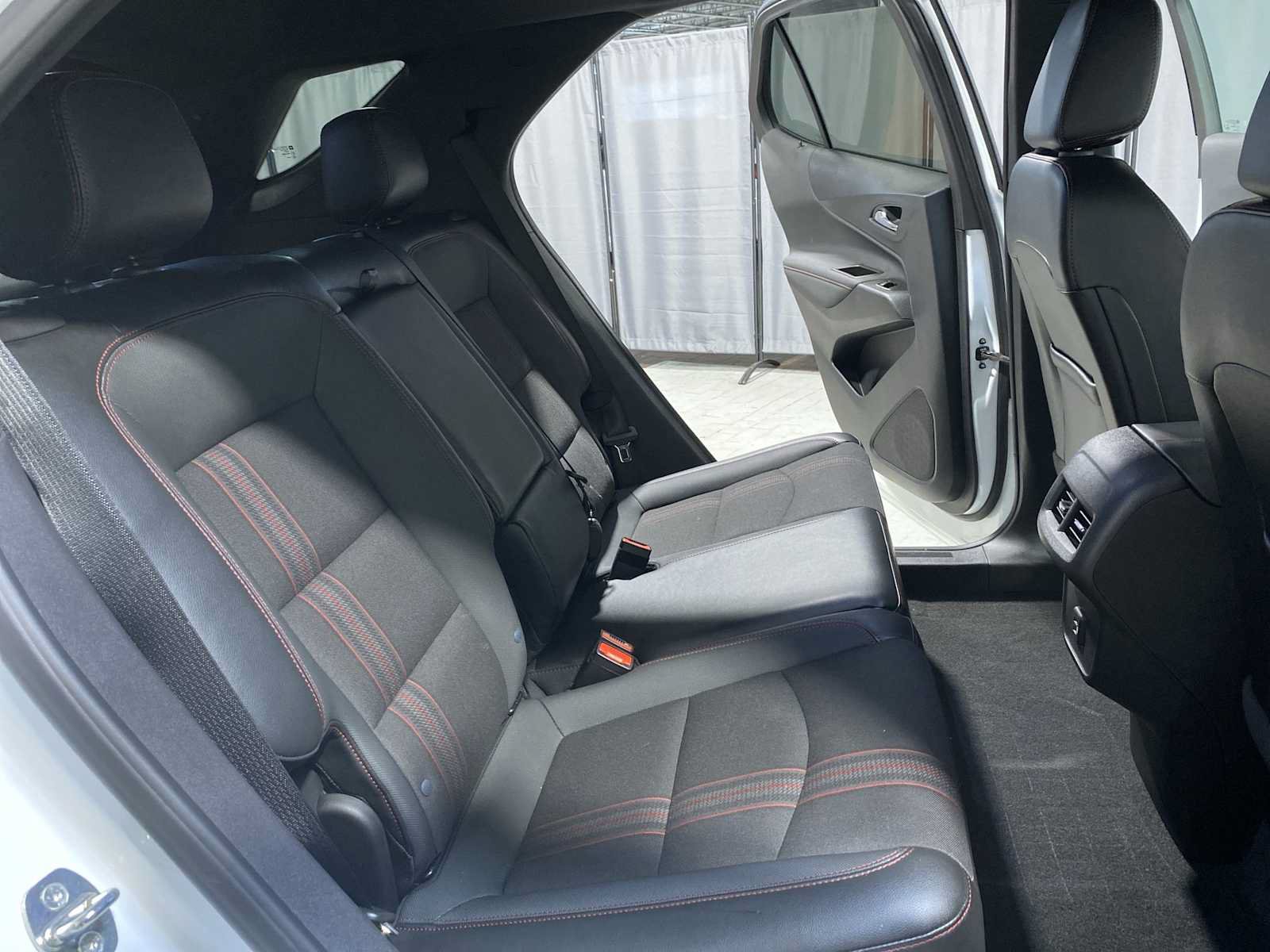 Used 2023 Chevrolet Equinox RS w/ LPO, Floor Liner Package AWD/4WD image 13