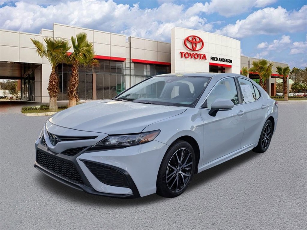 Certified 2024 Toyota Camry SE image 9