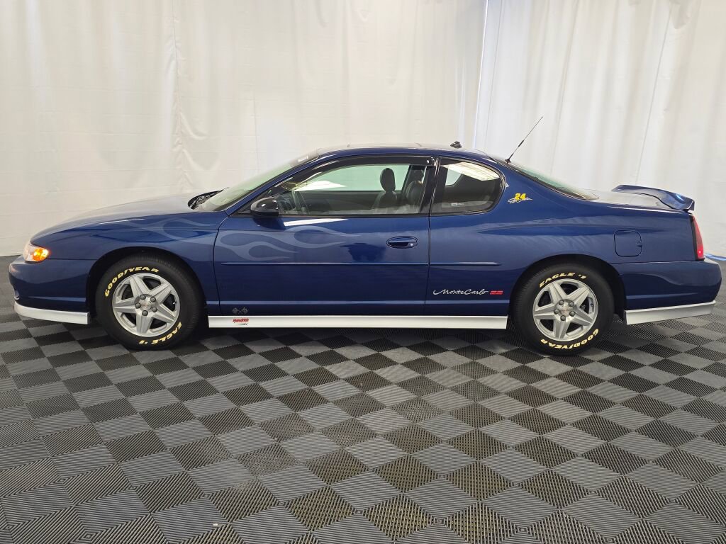 Used 2003 Chevrolet Monte Carlo SS image 2