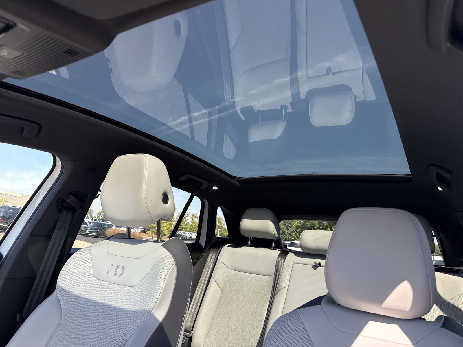 Used 2021 Volkswagen ID.4 Pro S RWD image 23