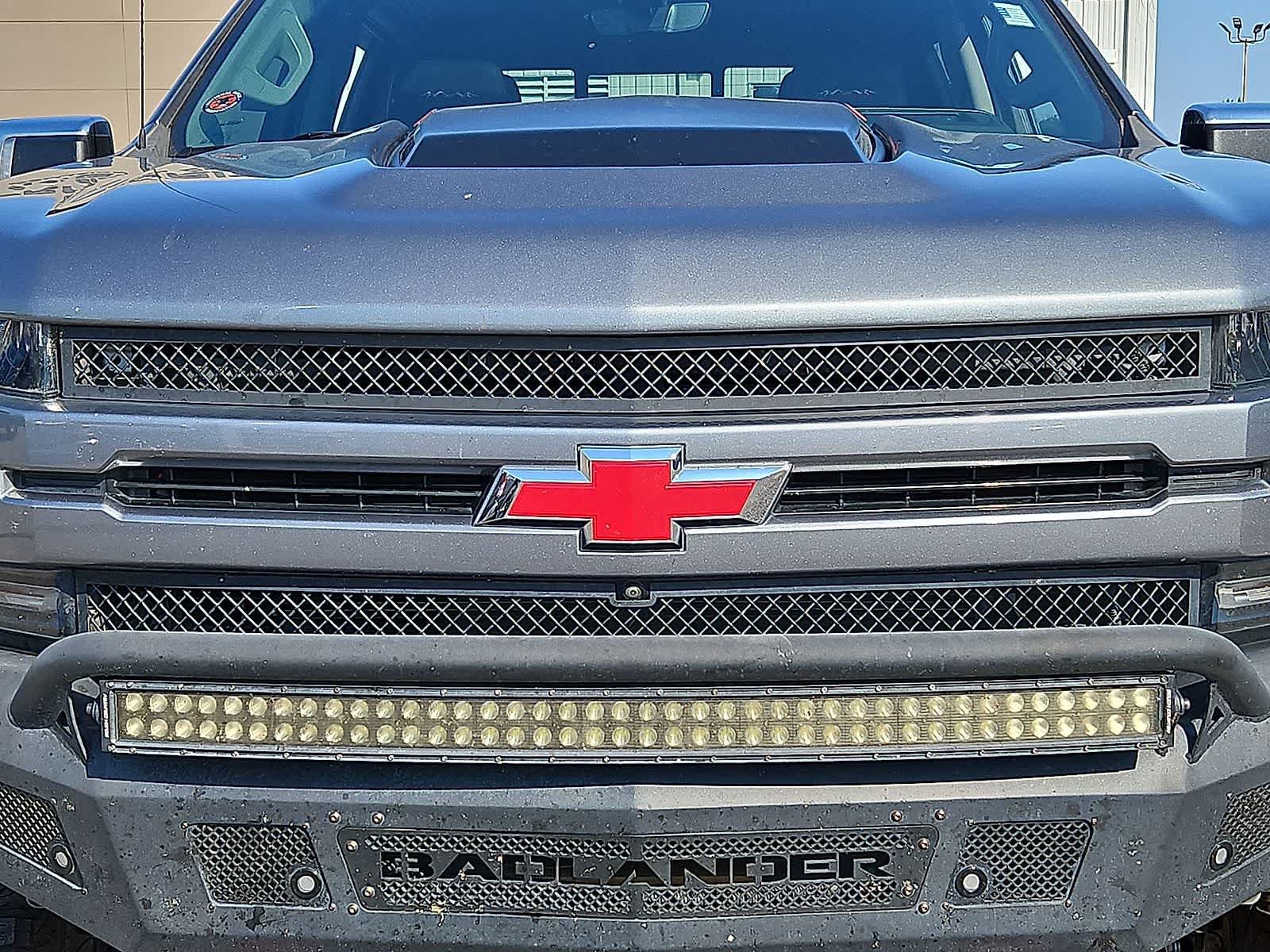 Used 2020 Chevrolet Silverado 1500 LTZ w/ LTZ Plus Package AWD/4WD image 37