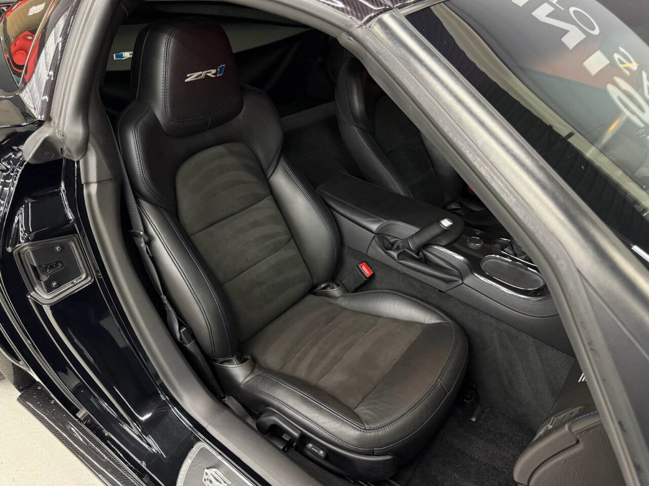 Used 2013 Chevrolet Corvette ZR1 w/ 3ZR Preferred Equipment Group image 40