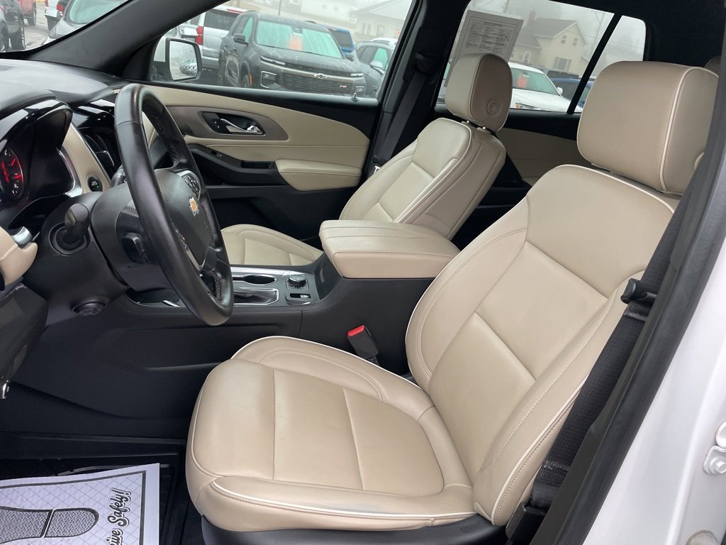 Used 2023 Chevrolet Traverse Premier w/ LPO, Floor Liner Package image 3