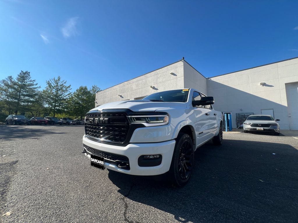 Used 2025 RAM 1500 Limited AWD/4WD image 32