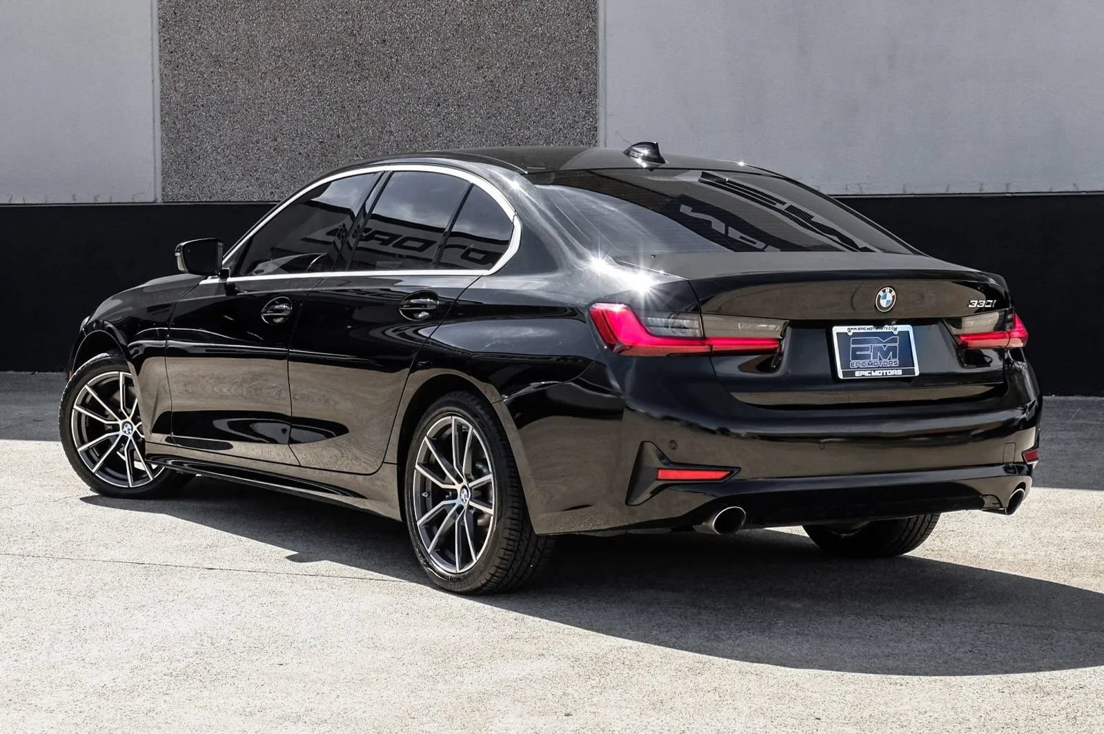 Used 2021 BMW 330i Sedan w/ Convenience Package RWD image 10