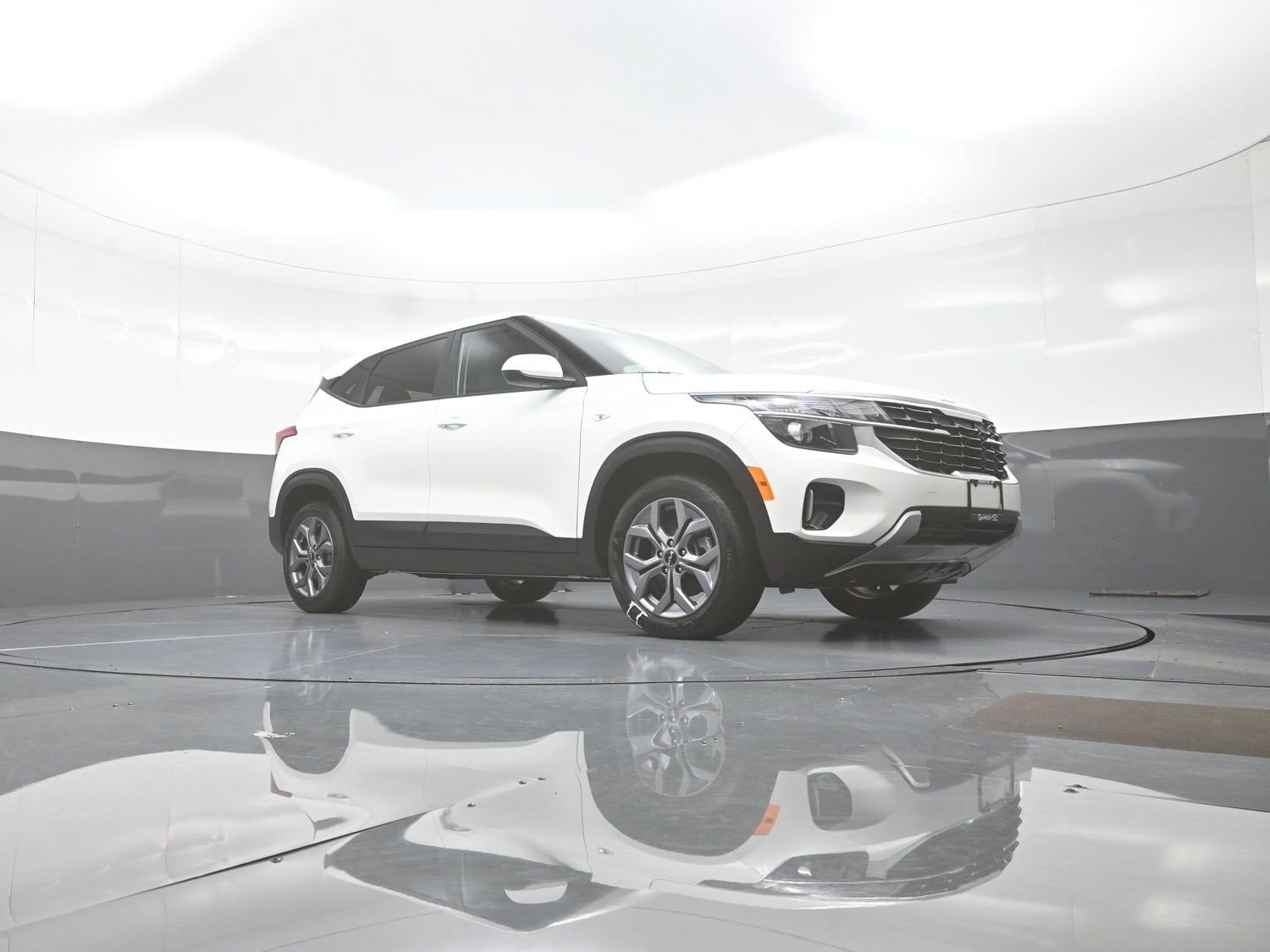 Used 2024 Kia Seltos LX AWD/4WD image 9