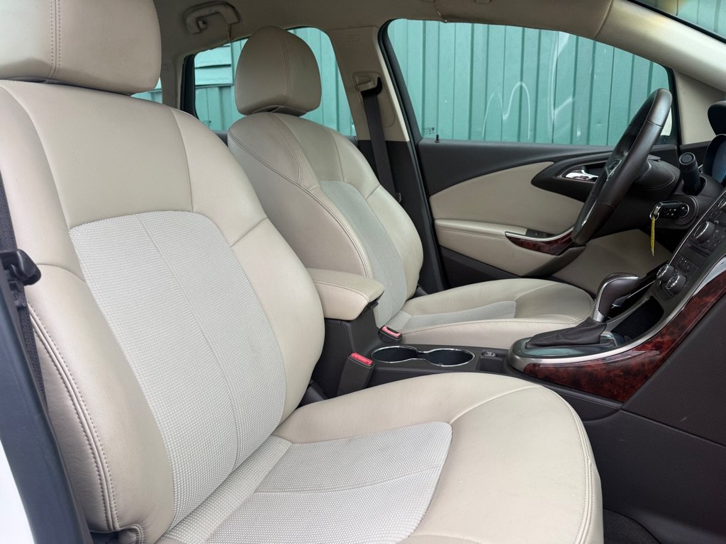 Used 2012 Buick Verano FWD image 8