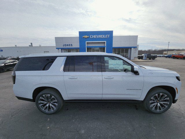 New 2026 Chevrolet Suburban High Country image 6