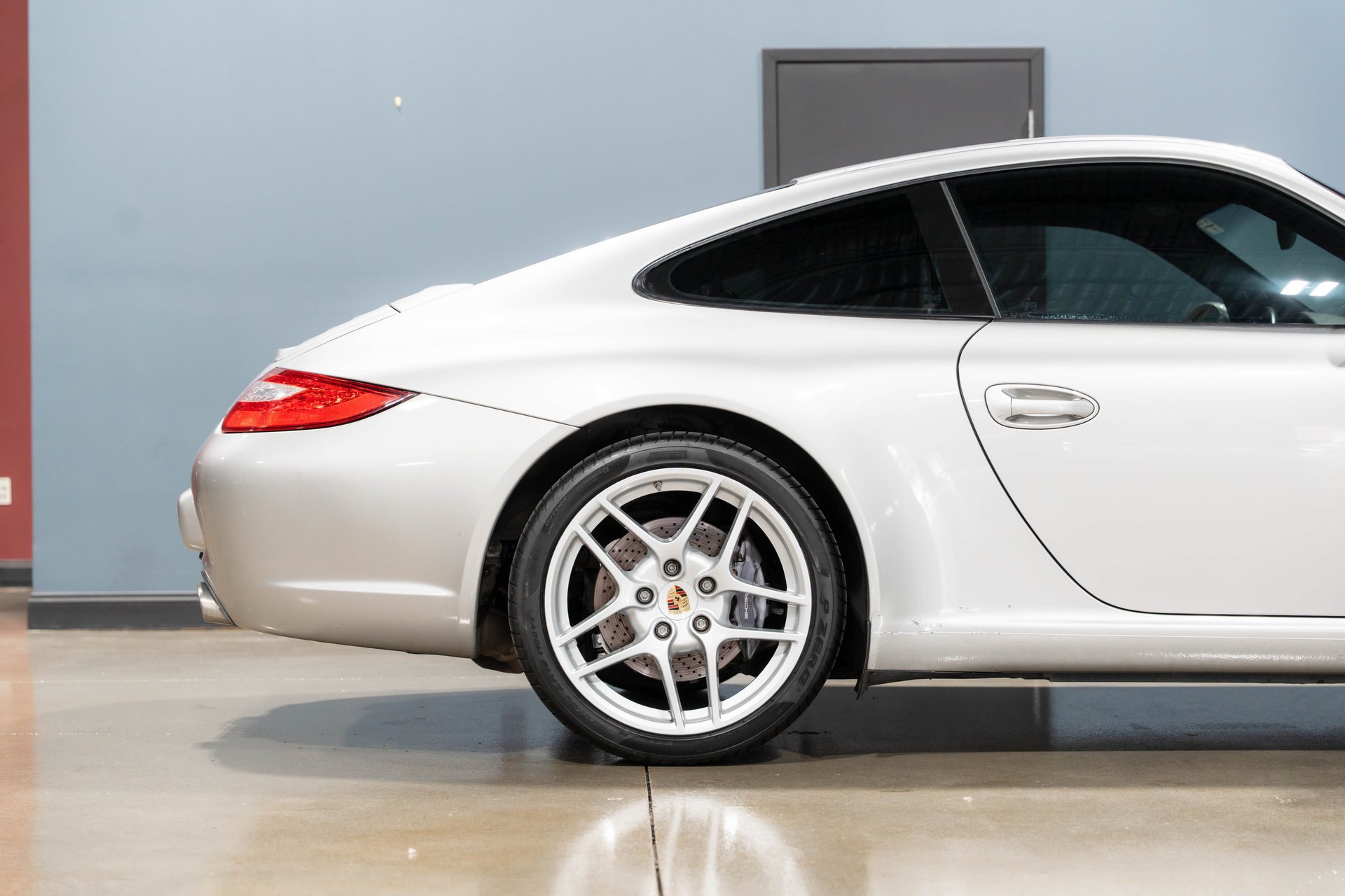 Used 2009 Porsche 911 Carrera RWD image 12