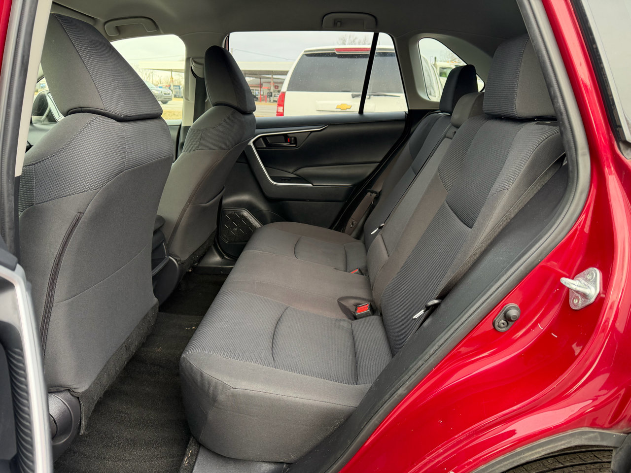 Used 2019 Toyota RAV4 LE image 43
