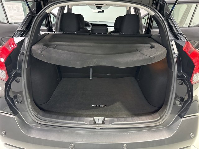 Used 2020 Nissan Kicks SV image 23