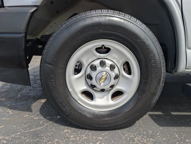 Used 2024 Chevrolet Express 3500 LS w/ Cold Climate Package RWD image 23