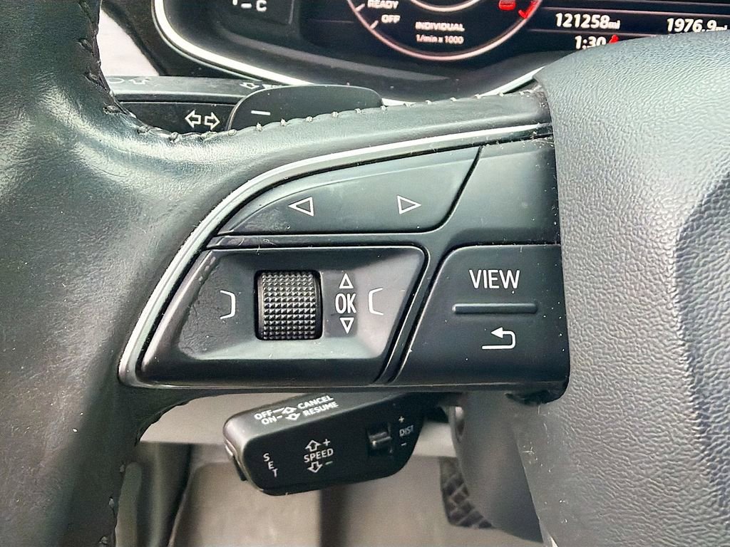 Used 2017 Audi Q7 3.0T Premium Plus w/ Premium Plus Package image 36