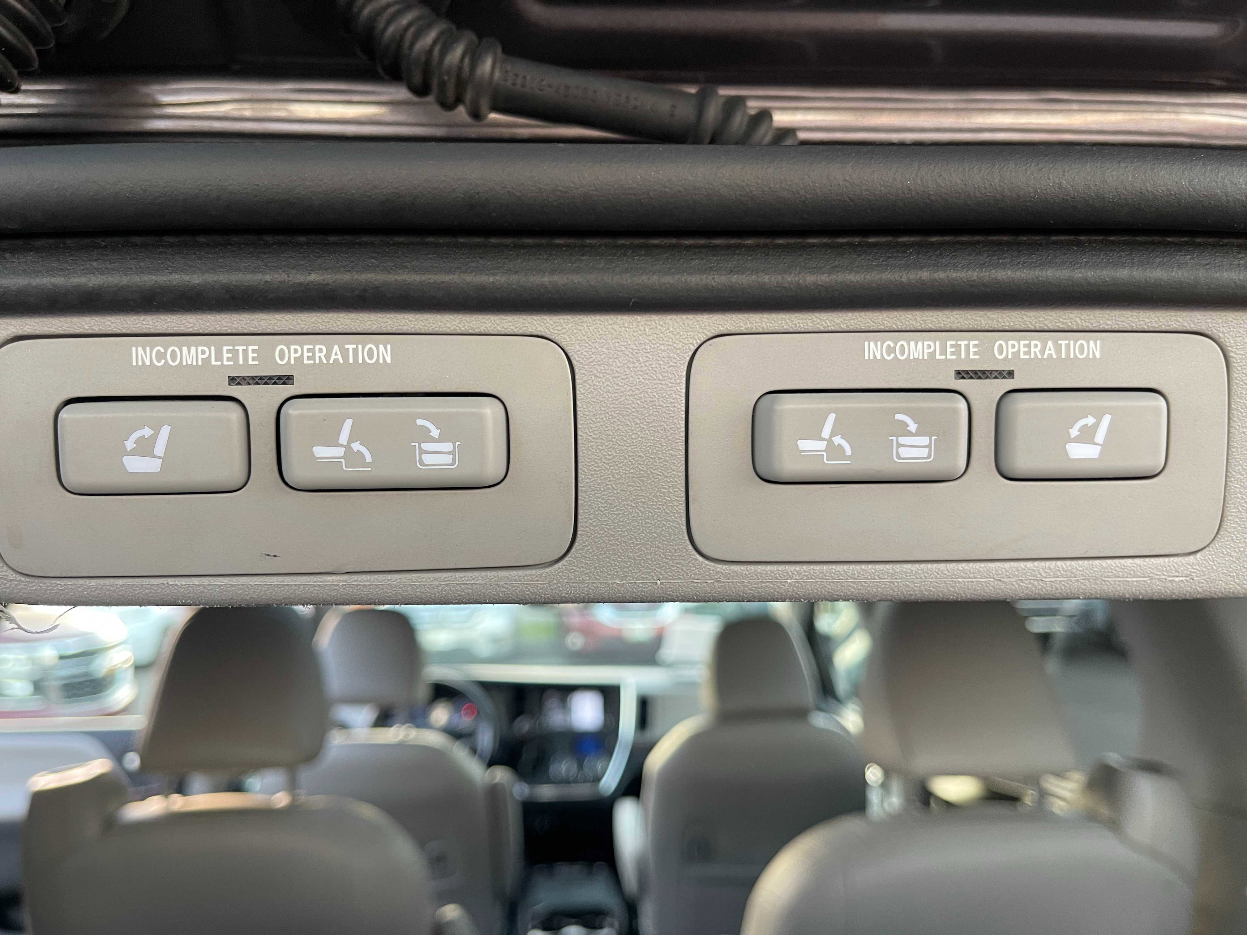 Used 2019 Toyota Sienna Limited Premium w/ Protection Package image 11