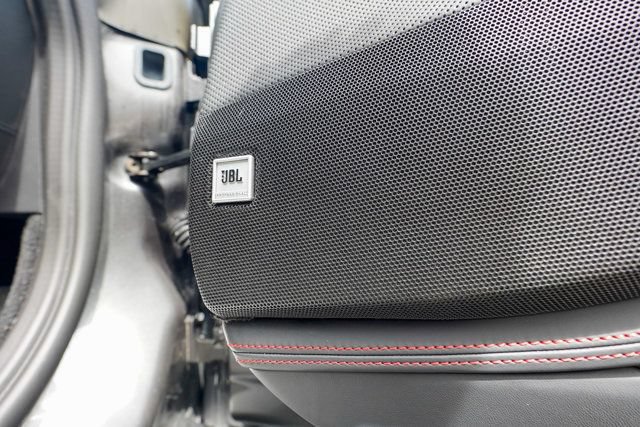Used 2020 Ferrari 812 Superfast RWD image 81