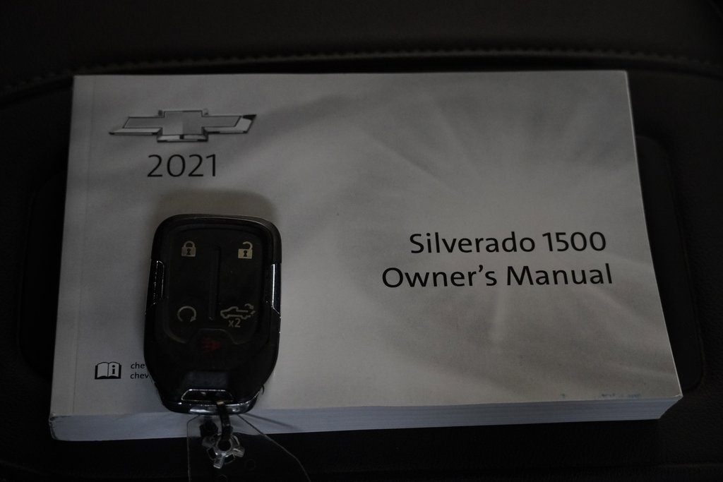 Used 2021 Chevrolet Silverado 1500 LT Trail Boss w/ Convenience Package II image 29