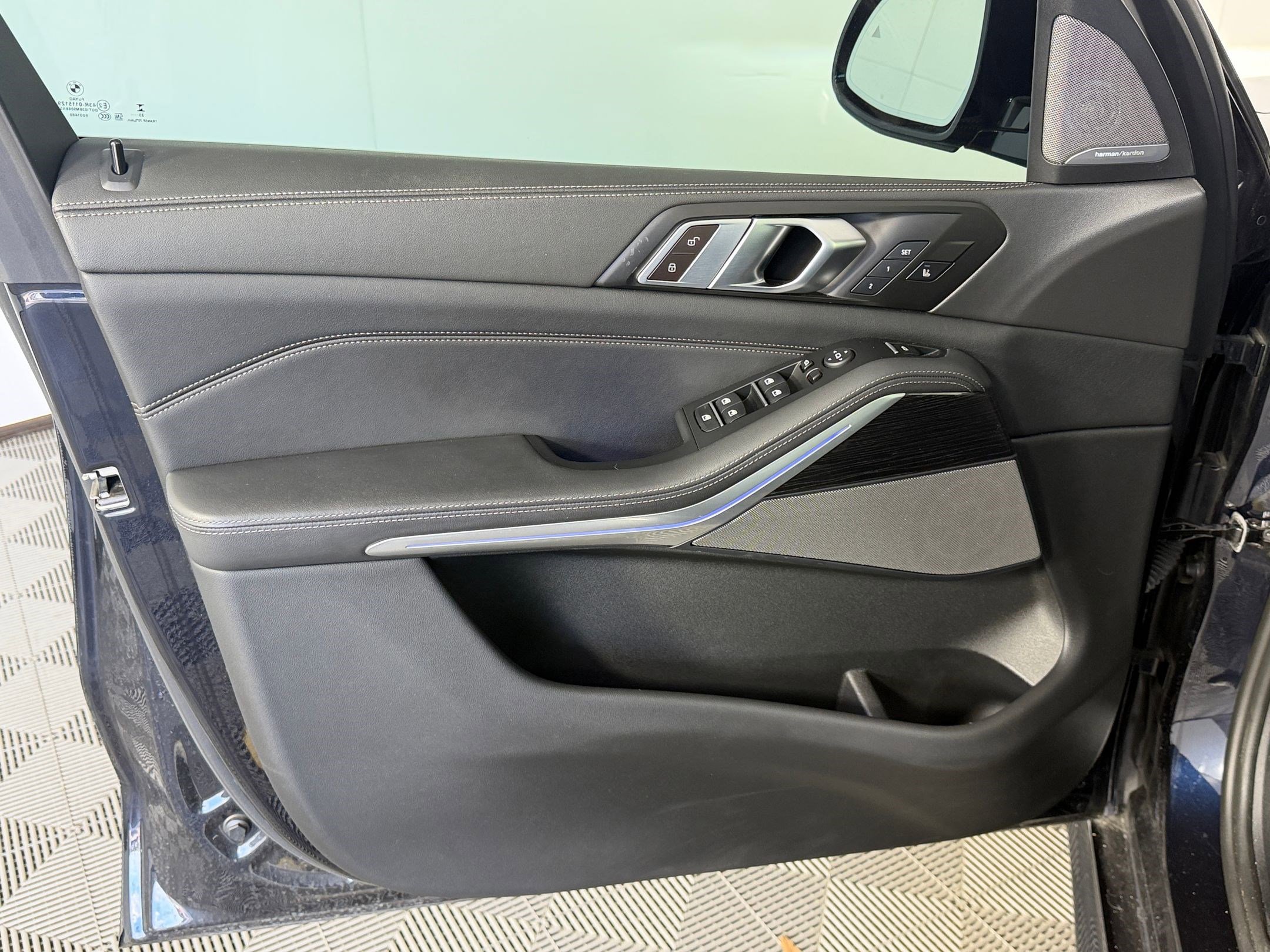 Certified 2024 BMW X5 xDrive40i w/ M Sport Package image 12