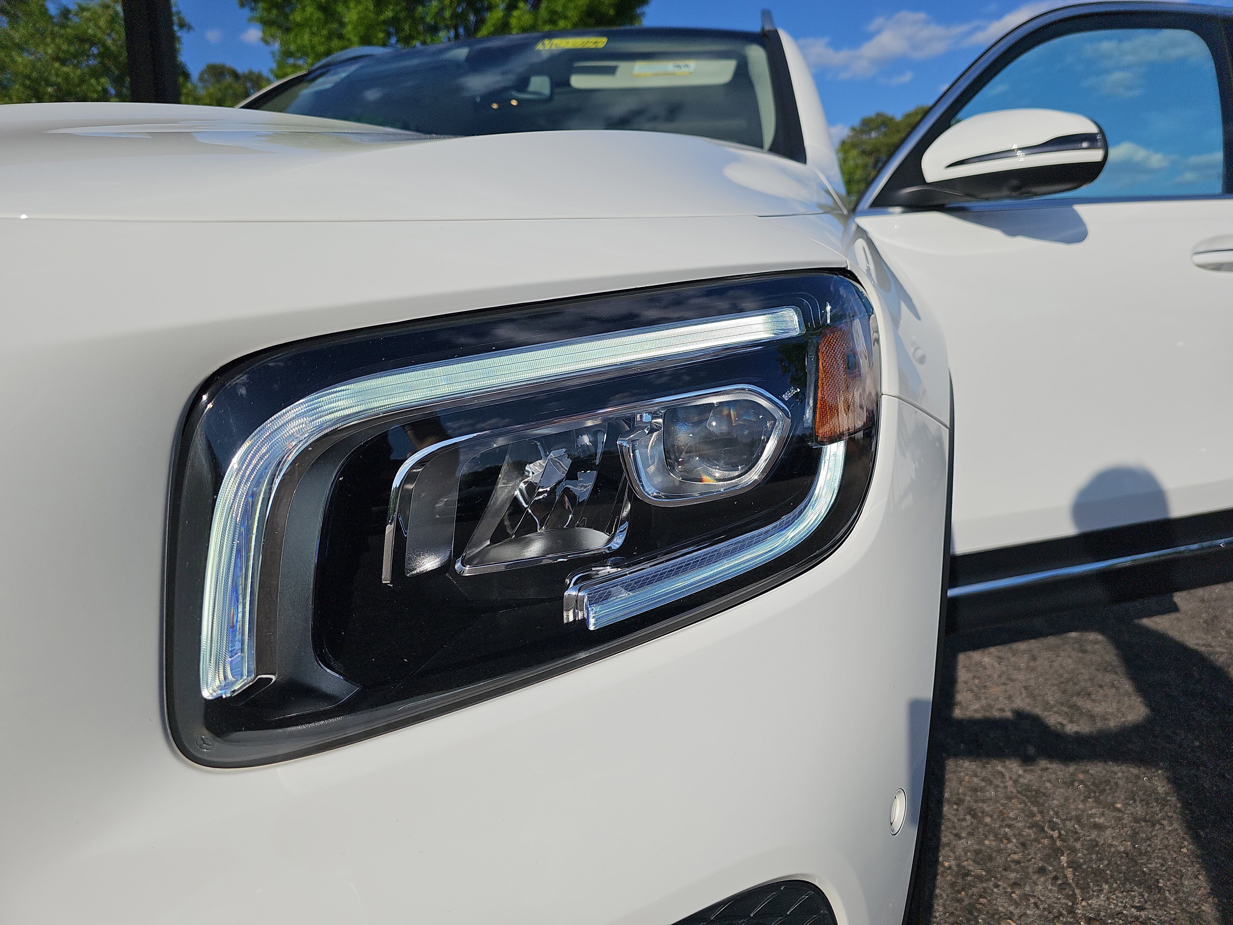 Used 2022 Mercedes-Benz GLB 250 image 33