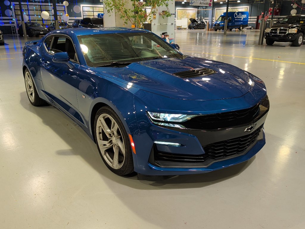 Used 2019 Chevrolet Camaro SS RWD image 7