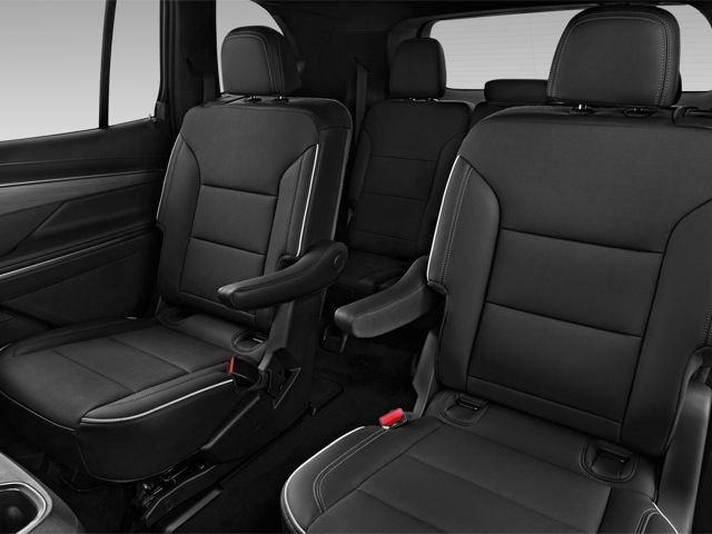 Used 2025 Buick Enclave Preferred image 11