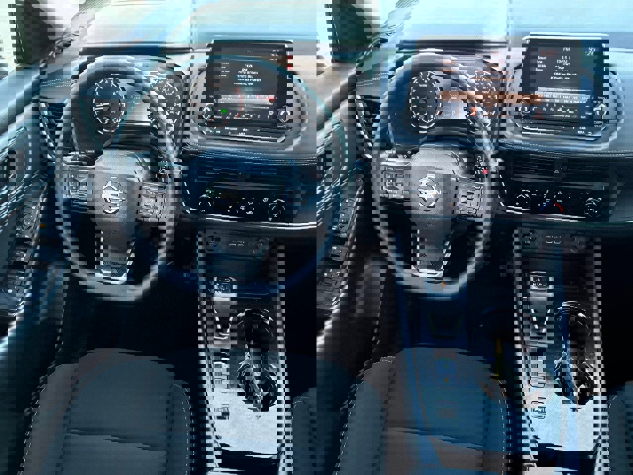 Certified 2025 Nissan Rogue S image 12