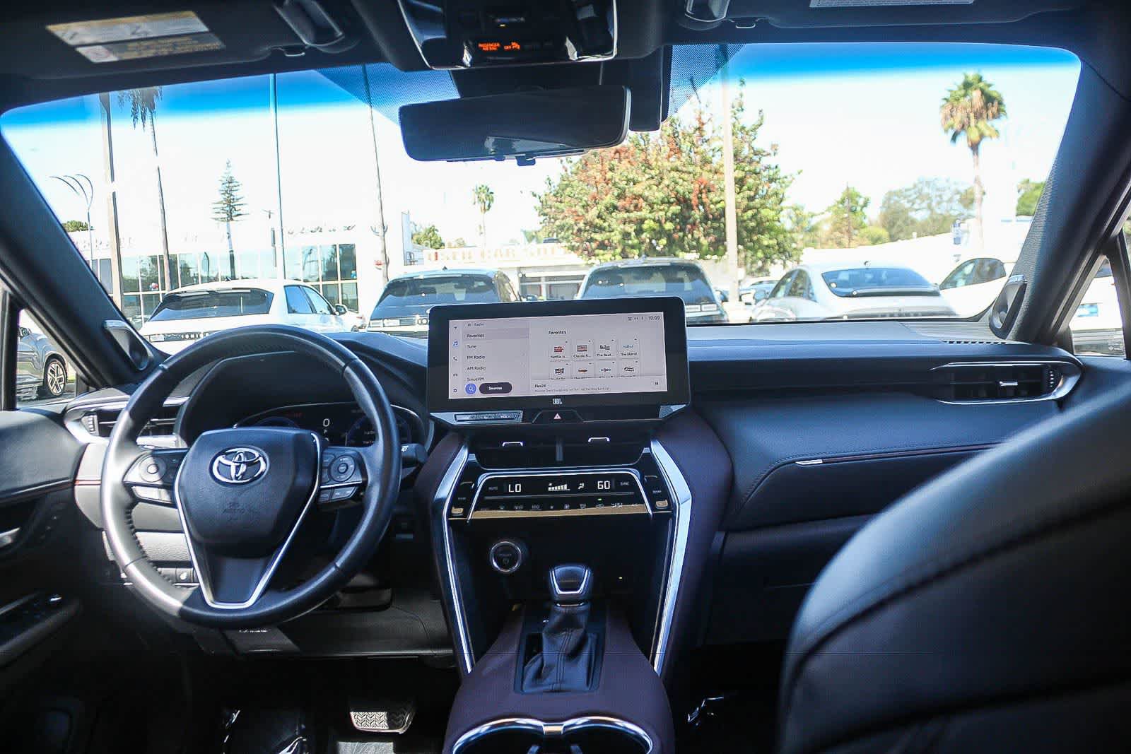 Used 2023 Toyota Venza Limited AWD/4WD image 16