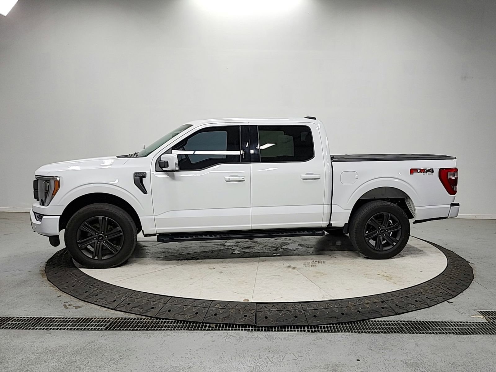 Used 2023 Ford F150 Lariat w/ Equipment Group 502A High image 4