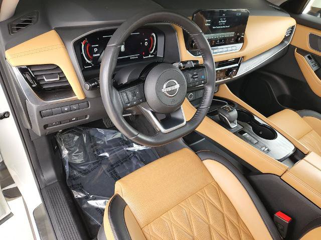 Certified 2023 Nissan Rogue Platinum w/ Platinum Premium Package image 11