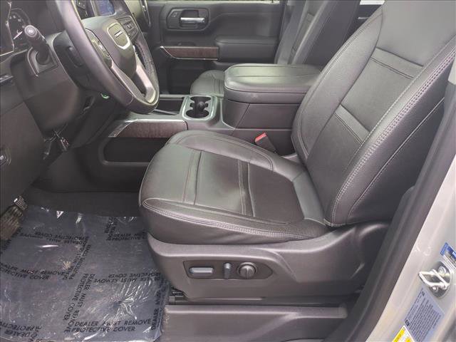 Used 2023 GMC Sierra 3500 Denali w/ Denali Ultimate Package image 17