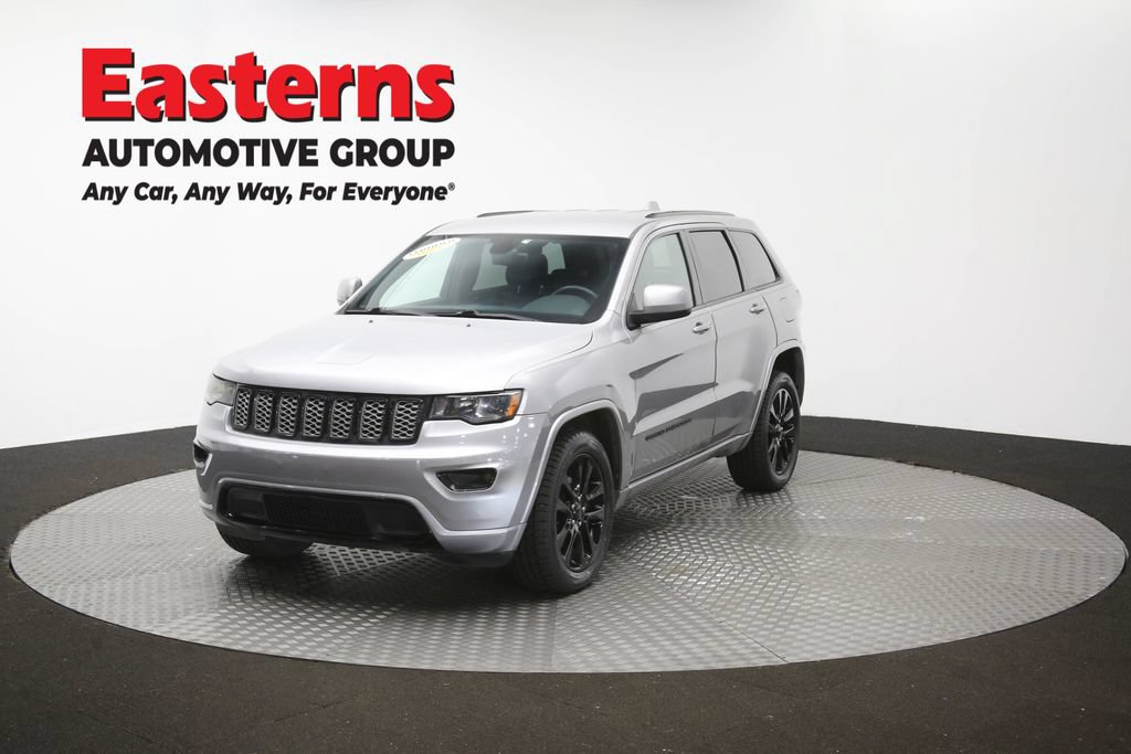 Used 2017 Jeep Grand Cherokee Altitude AWD/4WD image 54
