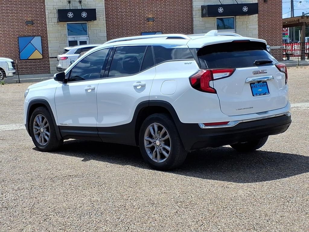 Certified 2023 GMC Terrain SLT image 3