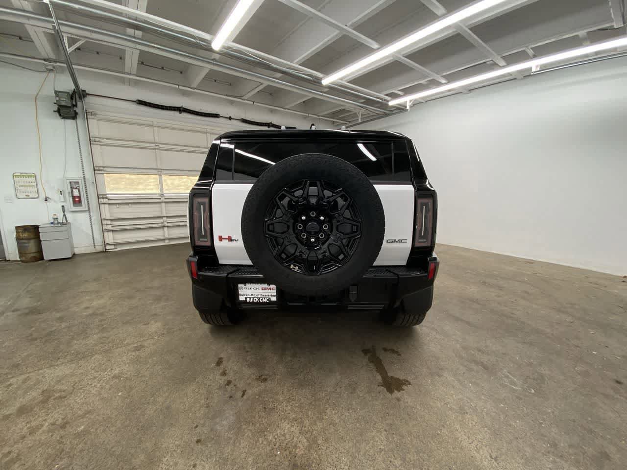 Used 2024 GMC Hummer EV 2X w/ LPO, Sport Package AWD/4WD image 5