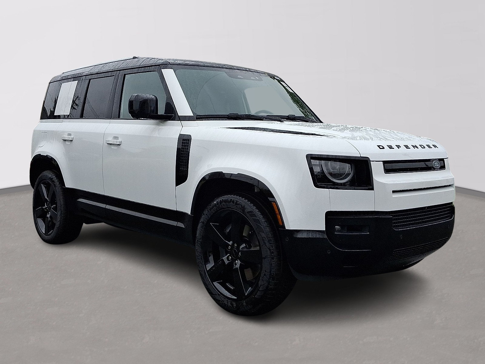 New 2026 Land Rover Defender 110 X-Dynamic SE AWD/4WD image 2