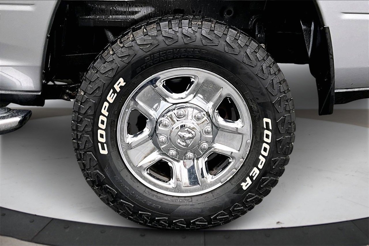 Used 2019 RAM 2500 Big Horn image 32