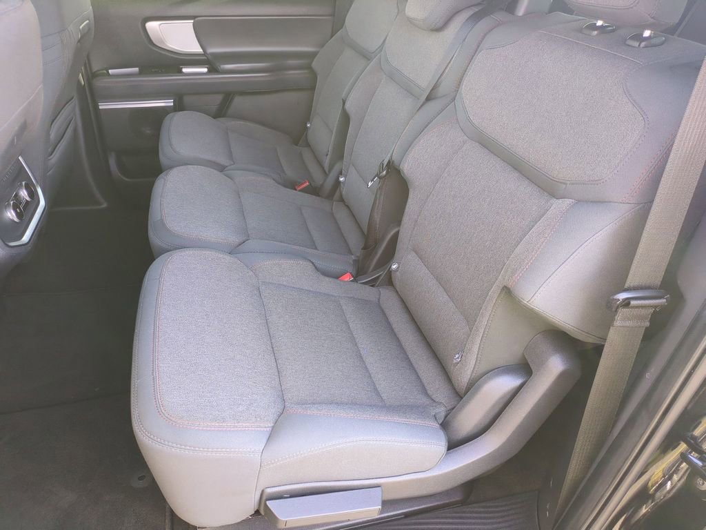Used 2025 Ford Expedition Max Active AWD/4WD image 18
