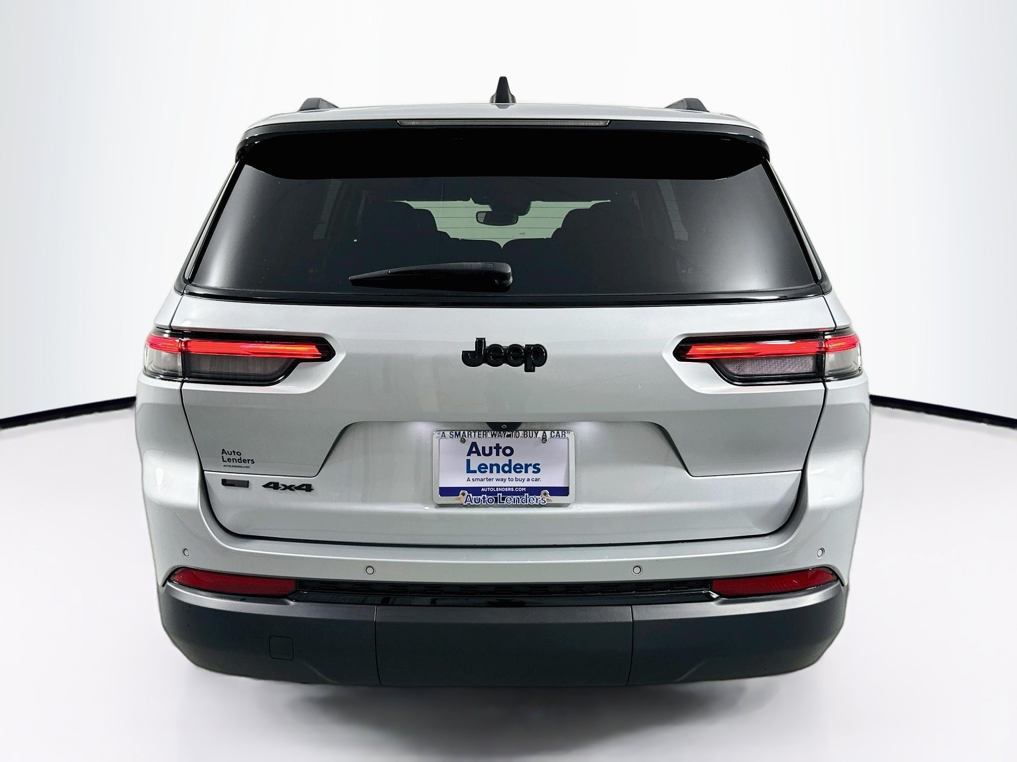 Used 2023 Jeep Grand Cherokee L Laredo AWD/4WD image 6