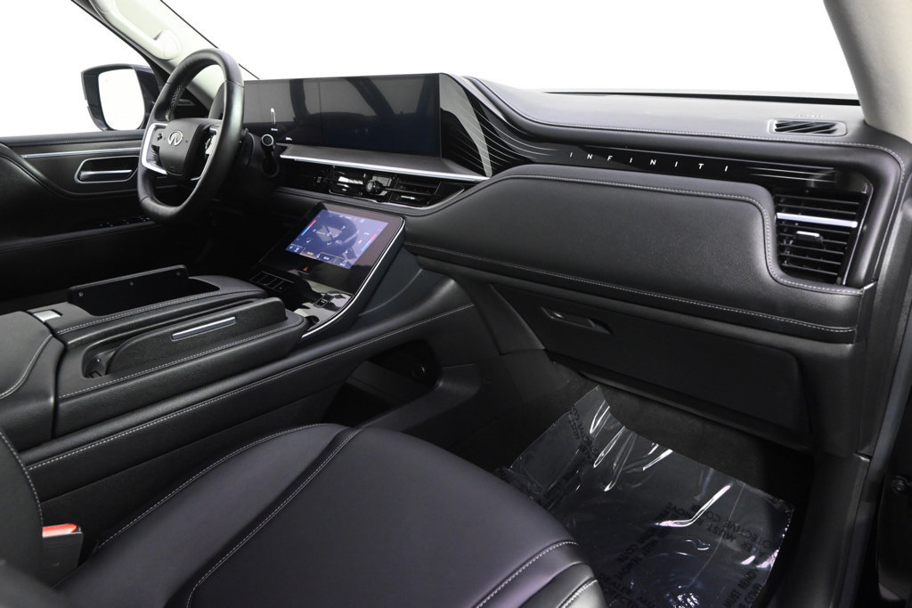 Used 2025 INFINITI QX80 Pure AWD/4WD image 16