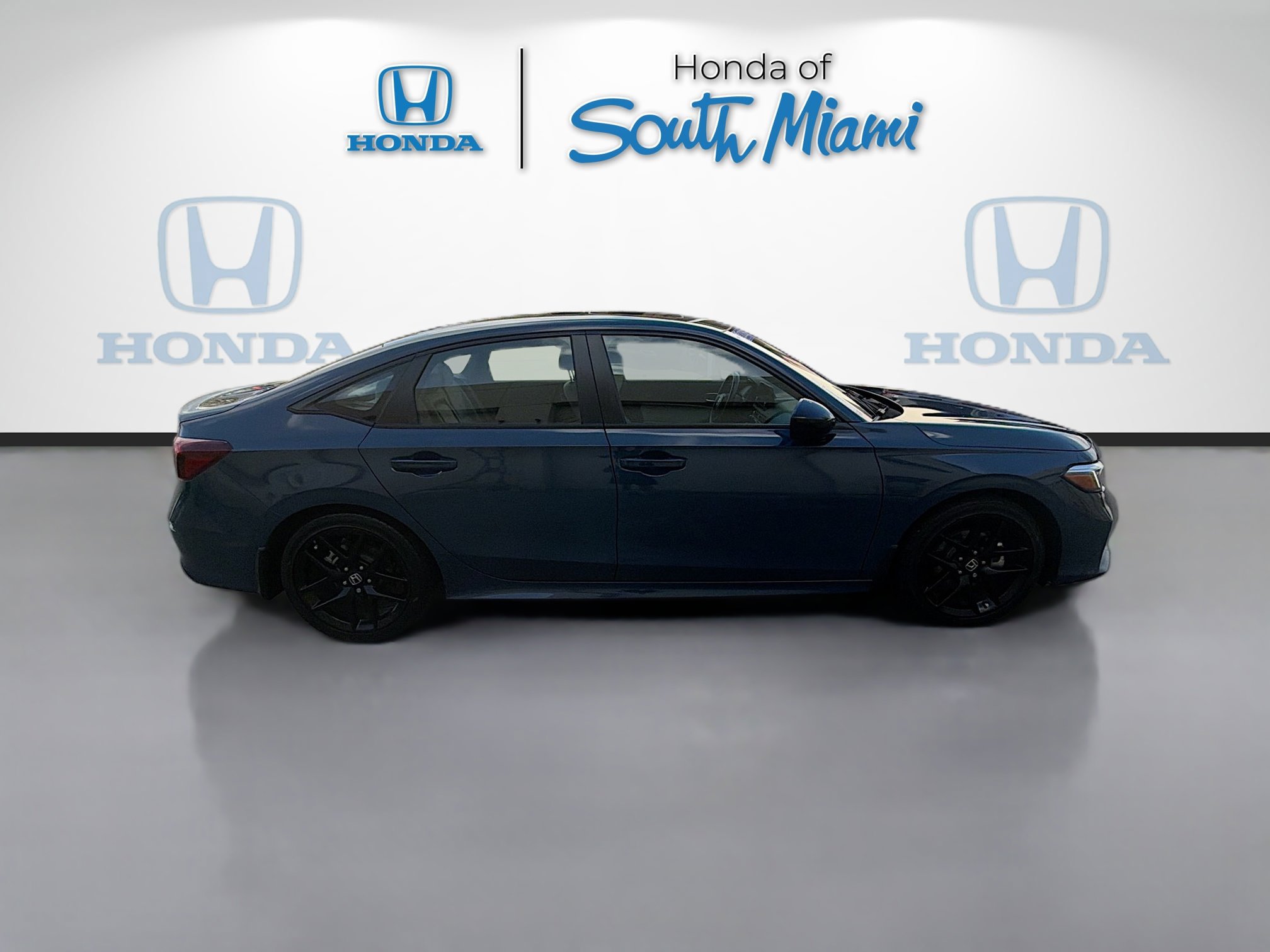Used 2025 Honda Civic Sport image 8