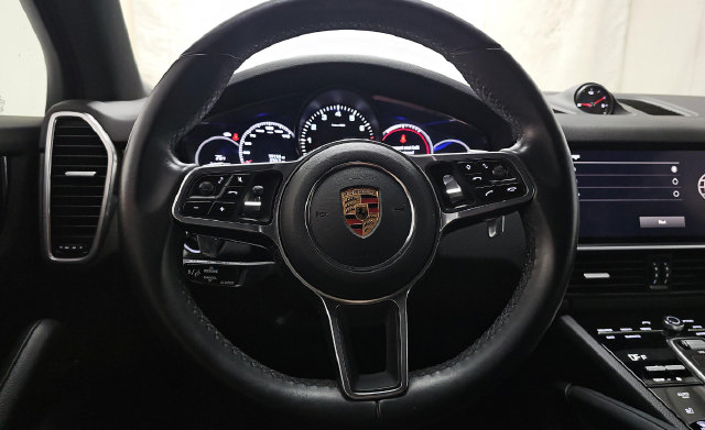 Used 2023 Porsche Cayenne Platinum Edition AWD/4WD image 15